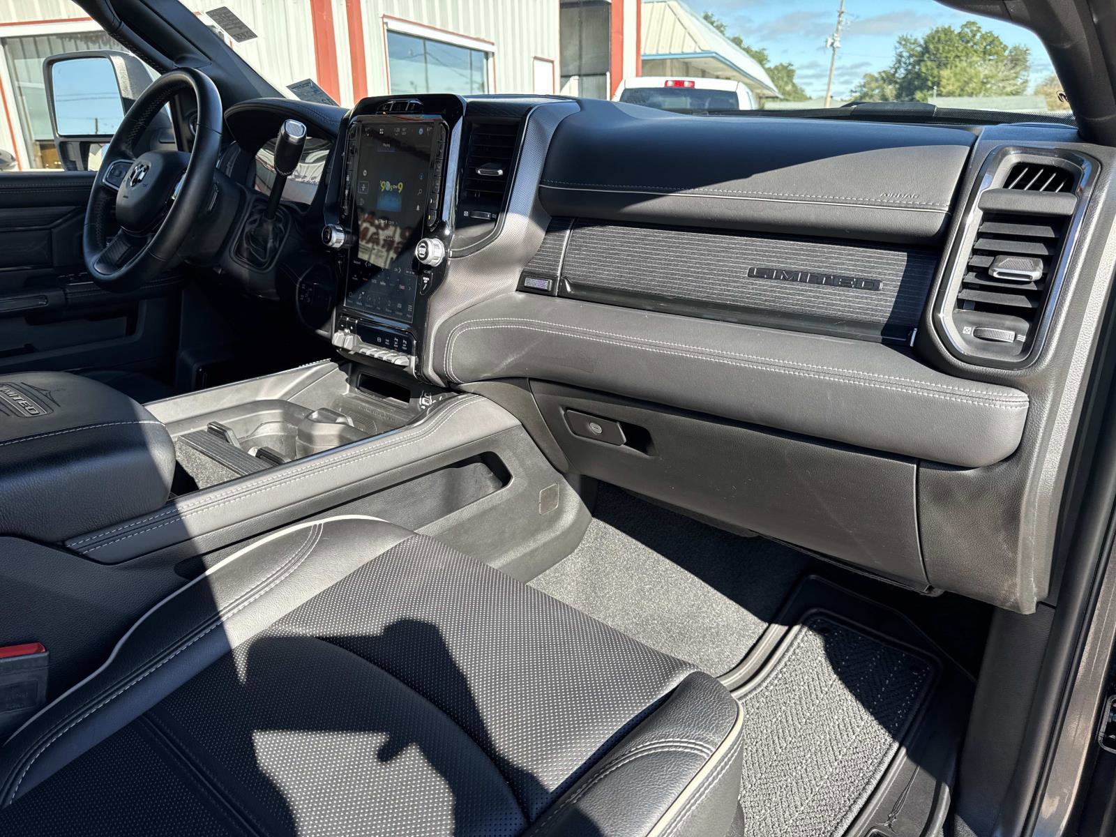 Certified 2024 RAM 2500 Limited image 12