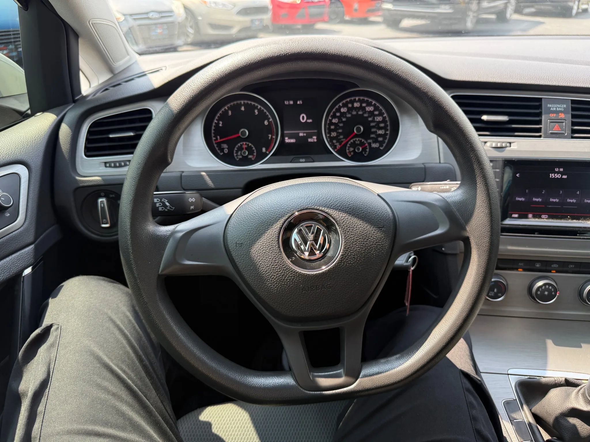 Used 2015 Volkswagen Golf S image 23