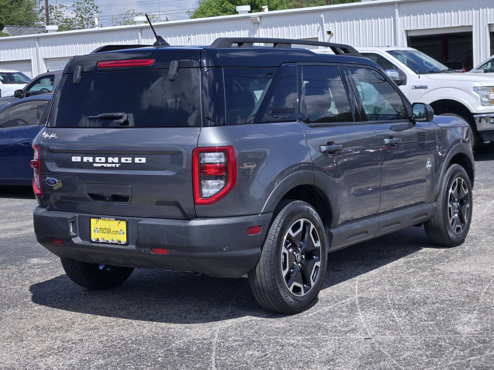Used 2022 Ford Bronco Sport Outer Banks w/ Tech Package image 4