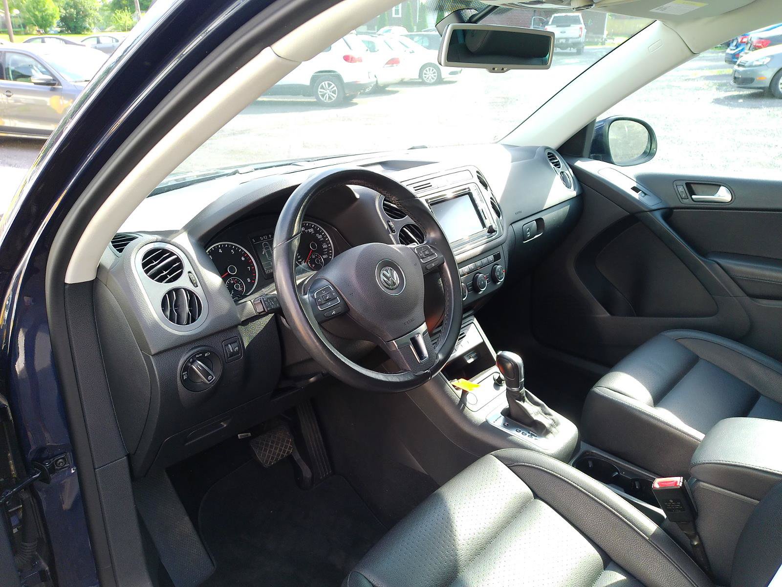 Used 2016 Volkswagen Tiguan SE AWD/4WD image 10