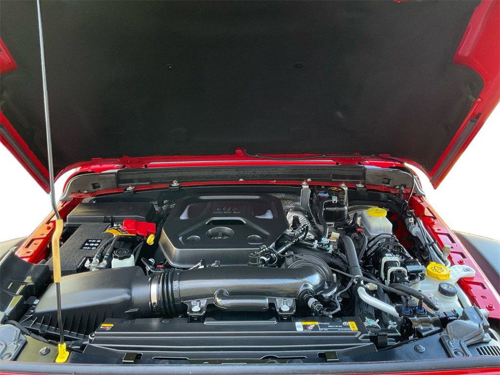 Used 2024 Jeep Wrangler Unlimited Rubicon w/ Technology Group image 14