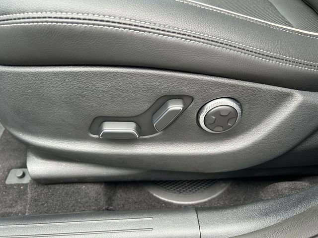 New 2026 Genesis GV70 2.5T Advanced image 22