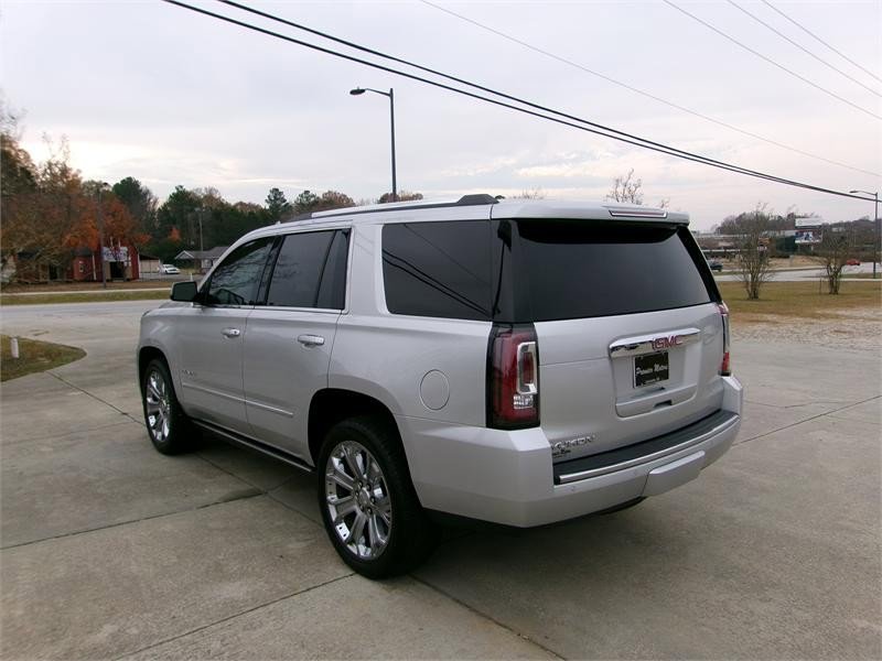 Used 2017 GMC Yukon Denali image 5