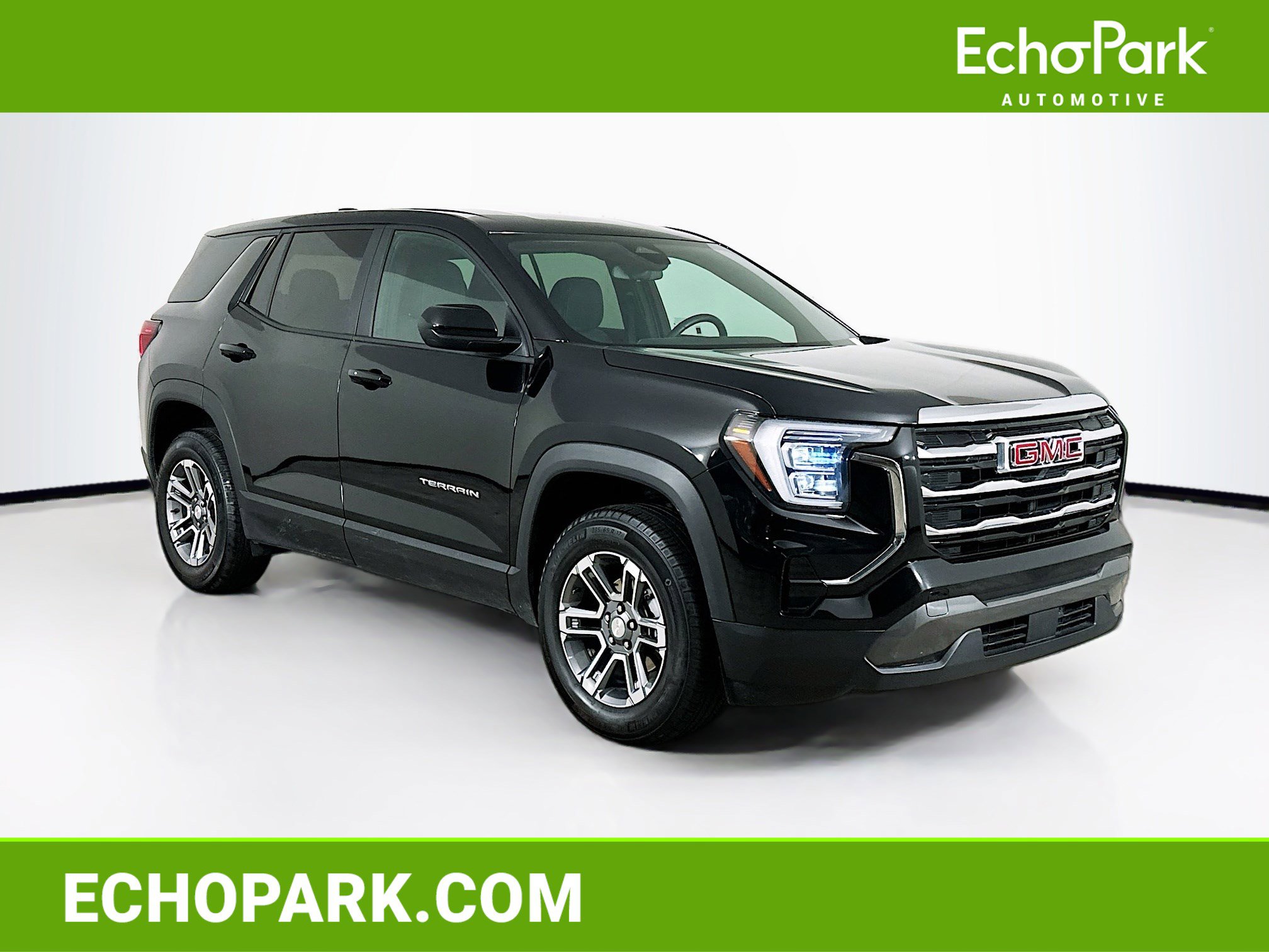 Used 2025 GMC Terrain Elevation image 1