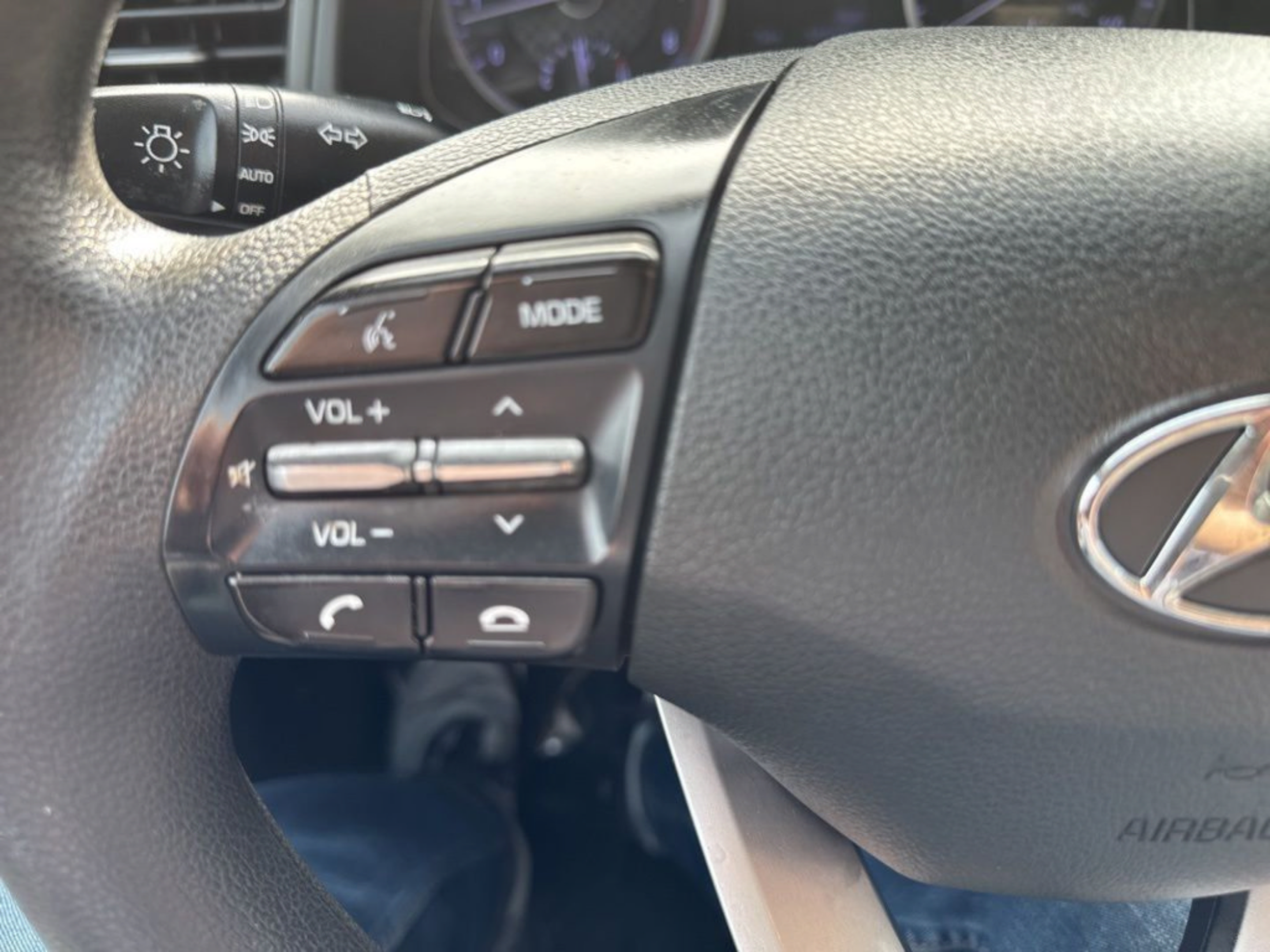 Used 2019 Hyundai Elantra SEL FWD image 16