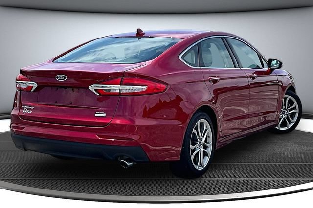 Used 2019 Ford Fusion SEL FWD image 6