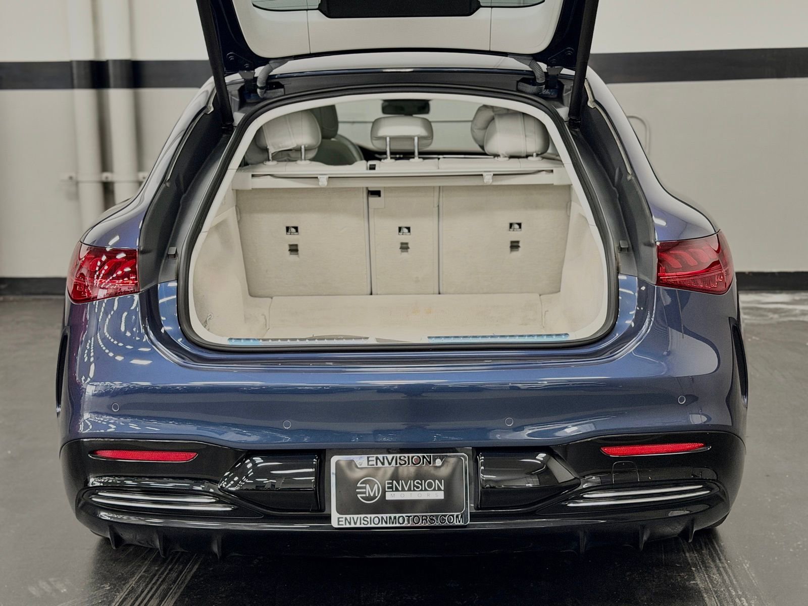 Used 2023 Mercedes-Benz EQS 580 4MATIC Sedan image 15