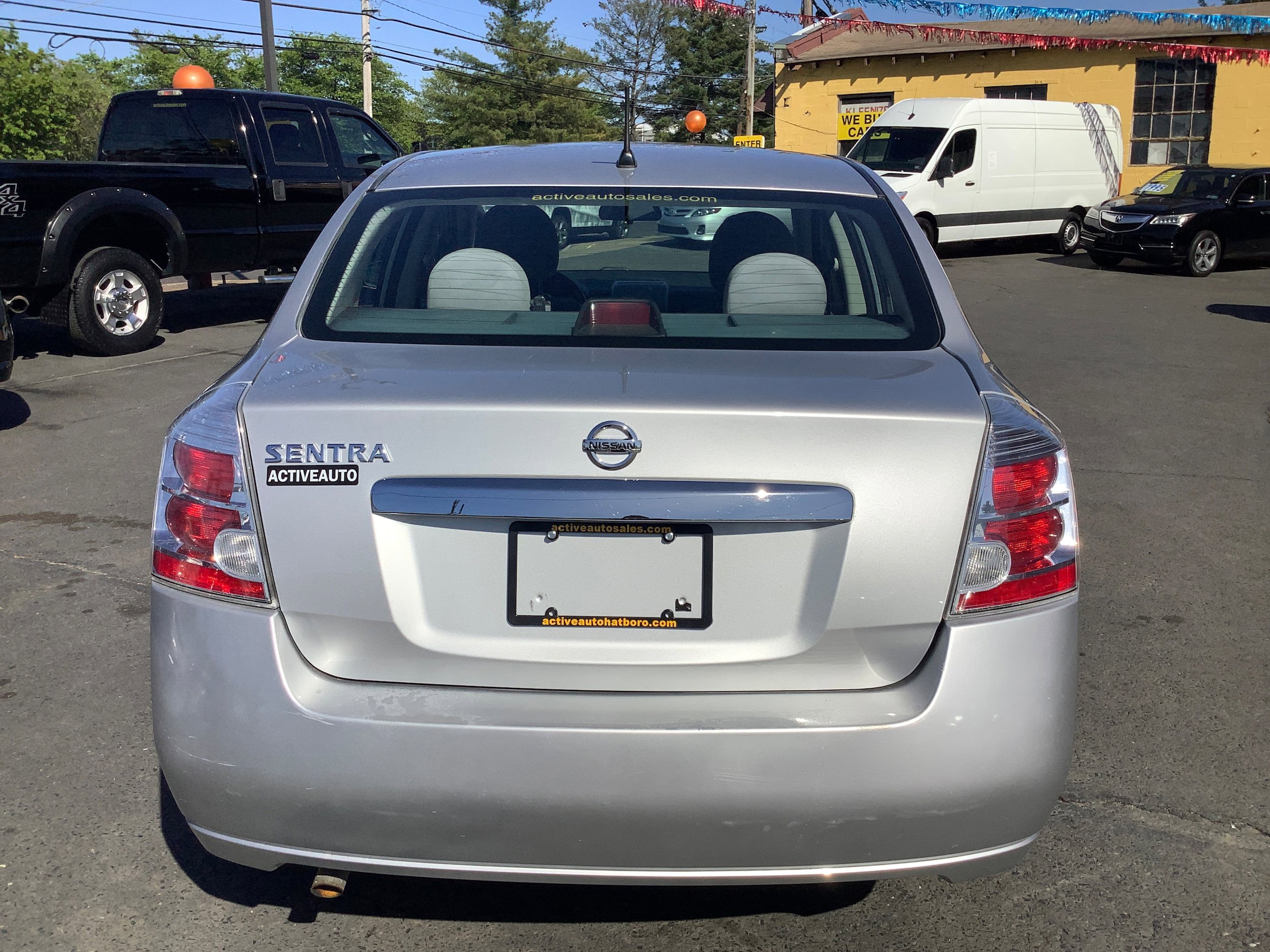 Used 2010 Nissan Sentra 2.0 S w/ Convenience Pkg FWD image 6