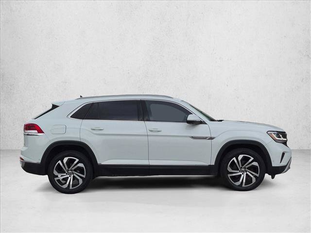 Used 2021 Volkswagen Atlas Cross Sport SEL Premium w/ Cross Sport MDO Package AWD/4WD image 4