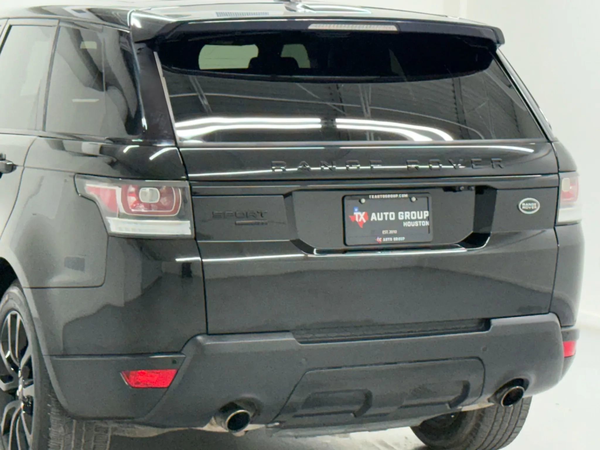 Used 2016 Land Rover Range Rover Sport HSE image 46