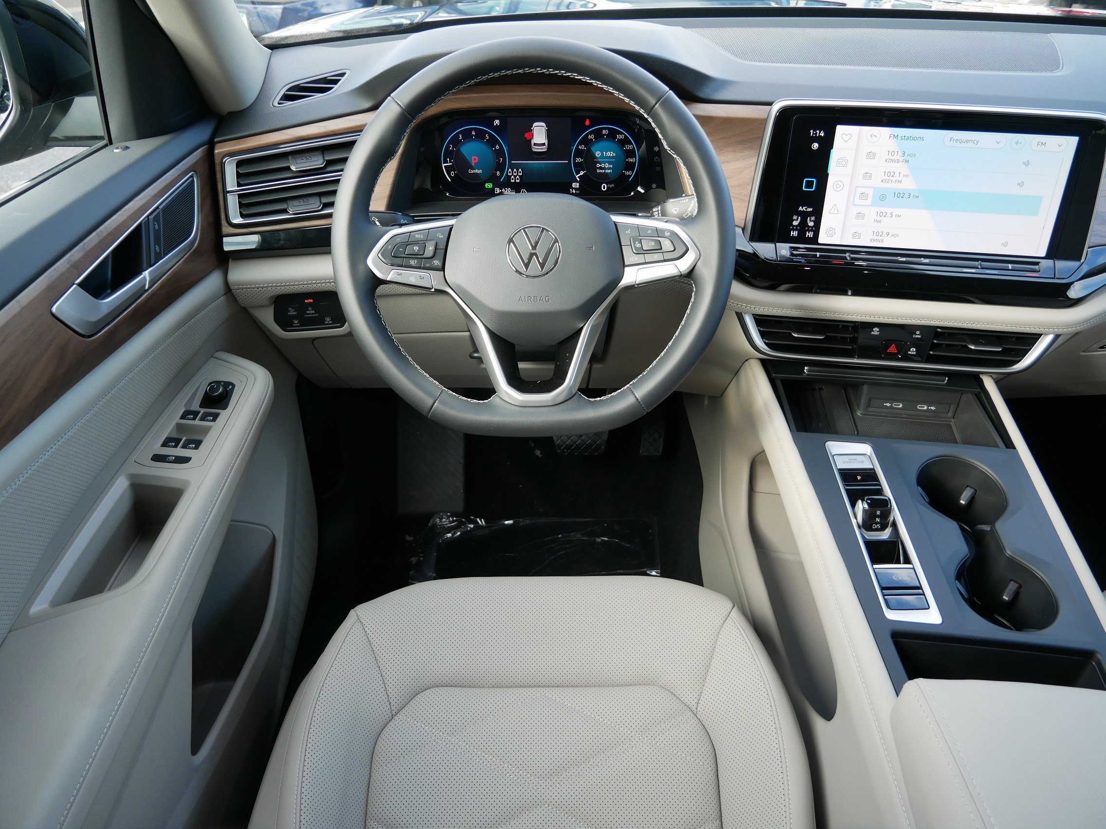 New 2026 Volkswagen Atlas SE image 7