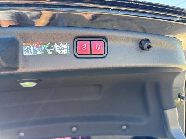 New 2025 Mercedes-Benz C 300 Sedan image 25