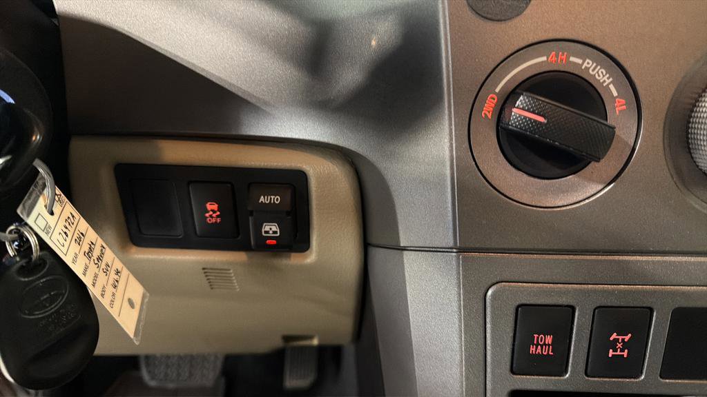 Used 2016 Toyota Sequoia SR5 w/ Premium Package image 27