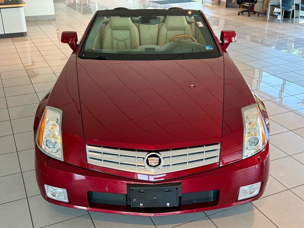 Used 2007 Cadillac XLR RWD image 9