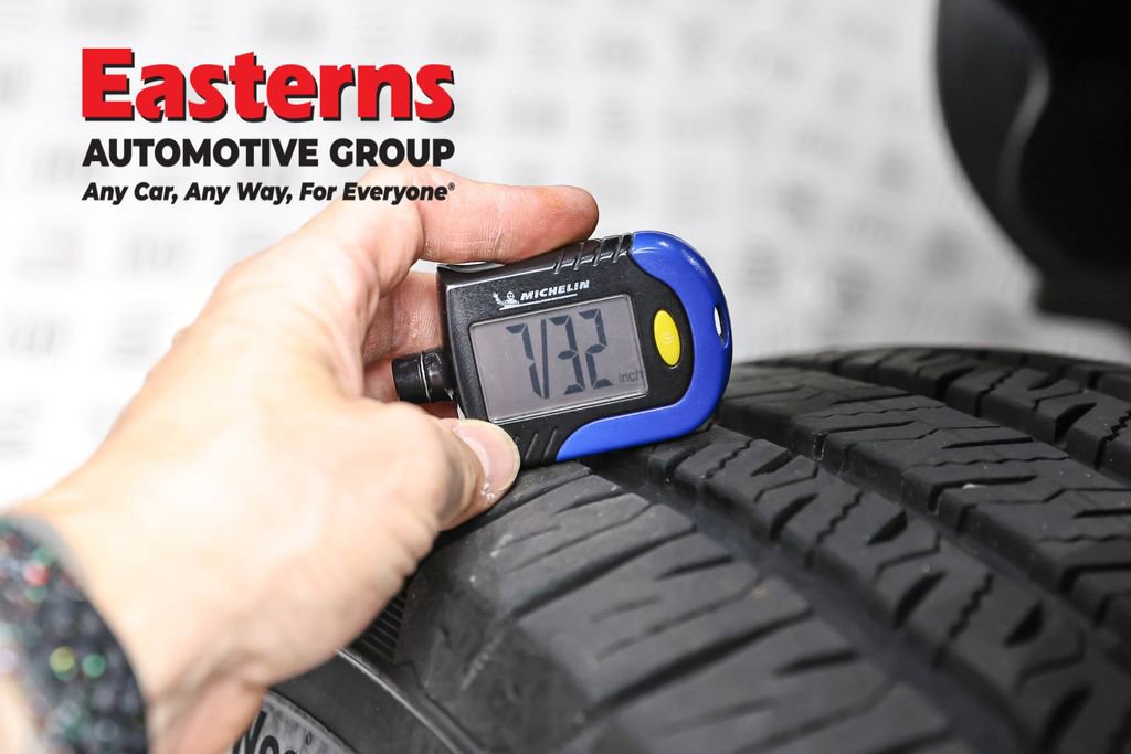 Used 2025 Jeep Wrangler Unlimited Sahara AWD/4WD image 27