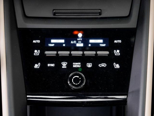 Certified 2025 Porsche Macan Electric image 19