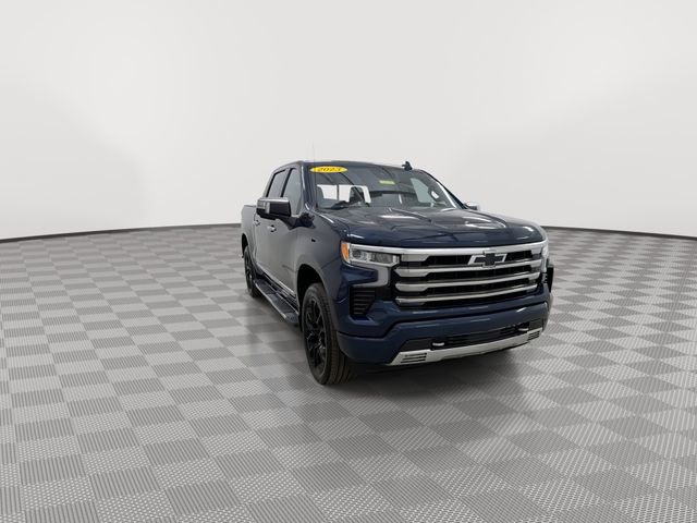 Used 2023 Chevrolet Silverado 1500 High Country w/ High Country Premium Package image 2