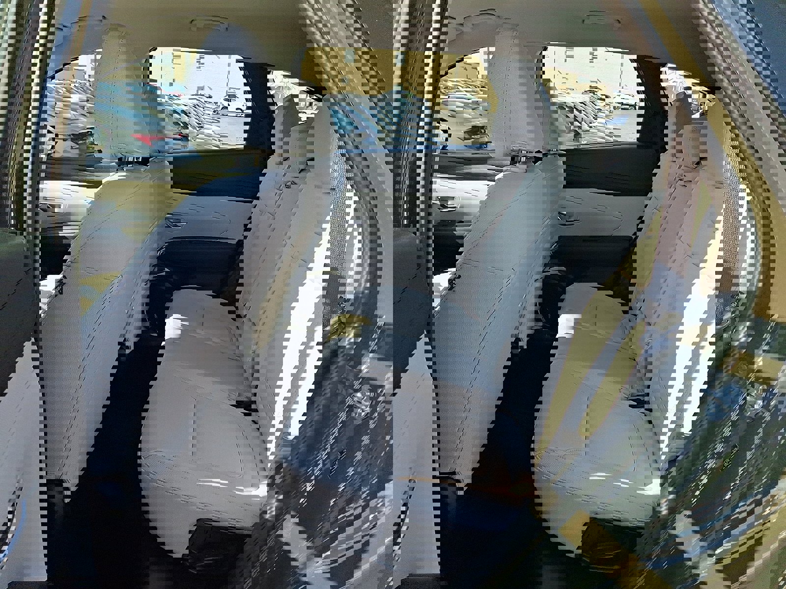 Certified 2025 Hyundai Tucson SE image 11