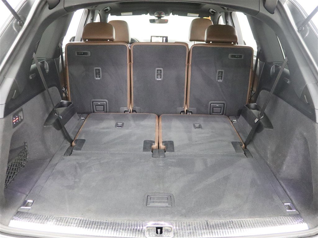 Used 2018 Audi Q7 3.0T Prestige image 7