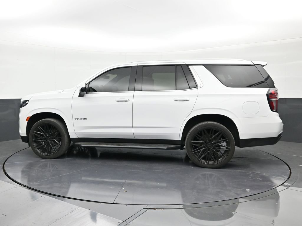 Used 2022 Chevrolet Tahoe LT w/ Luxury Package image 2