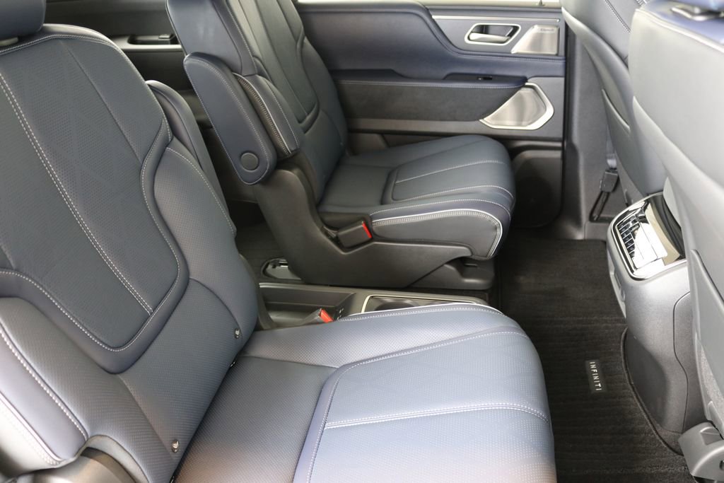New 2026 INFINITI QX80 4WD image 38