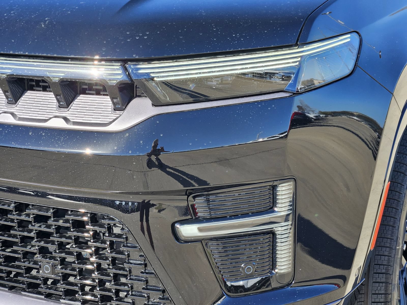 New 2026 Jeep Grand Wagoneer L Limited AWD/4WD image 10