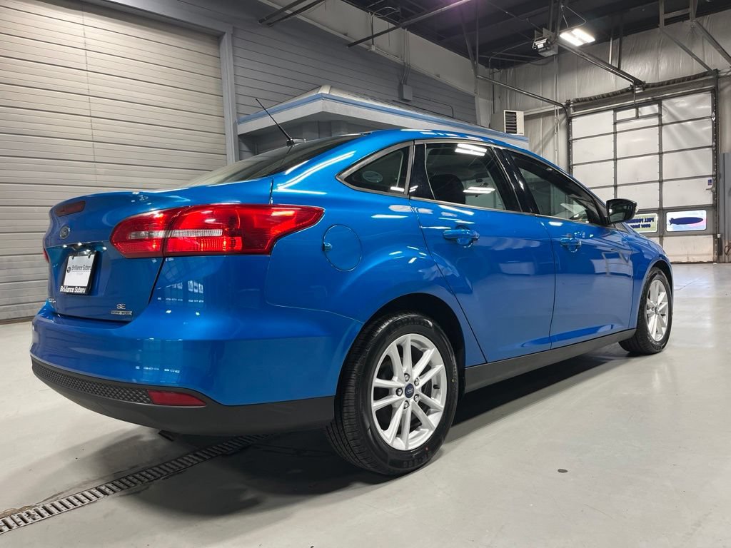 Used 2015 Ford Focus SE w/ SE Cold Weather Package FWD image 7
