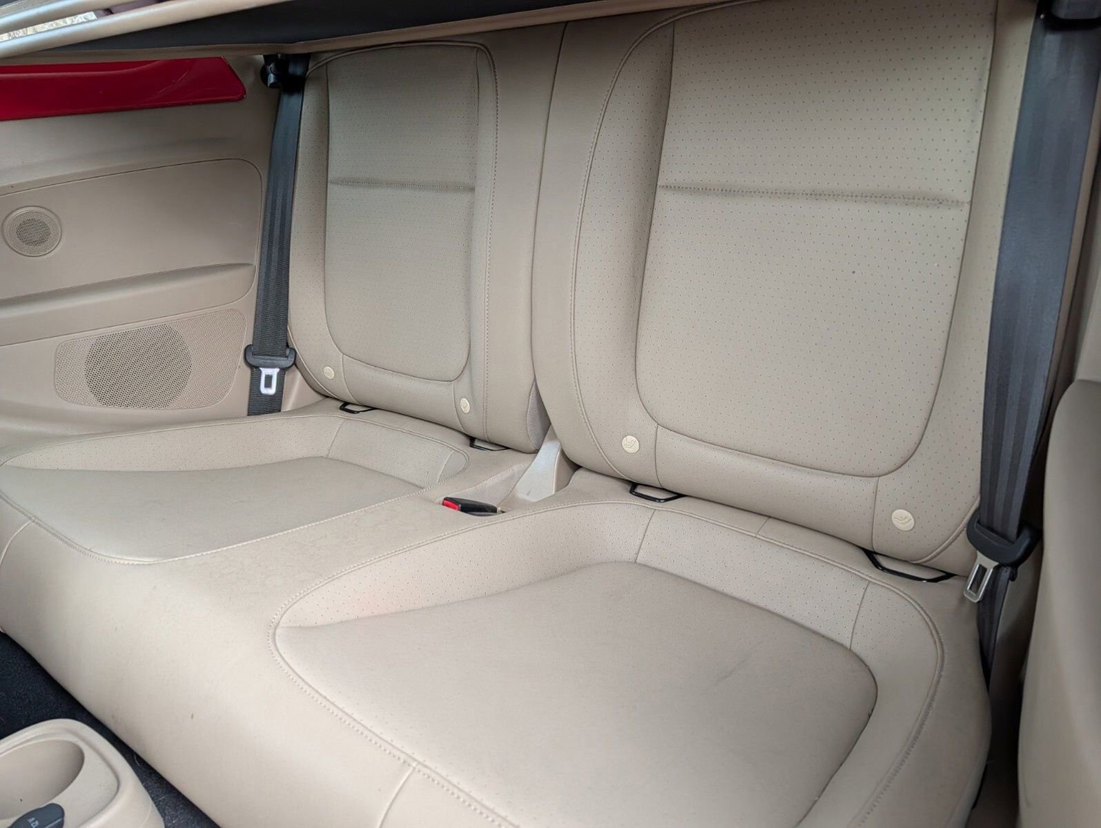 Used 2019 Volkswagen Beetle 2.0T image 18