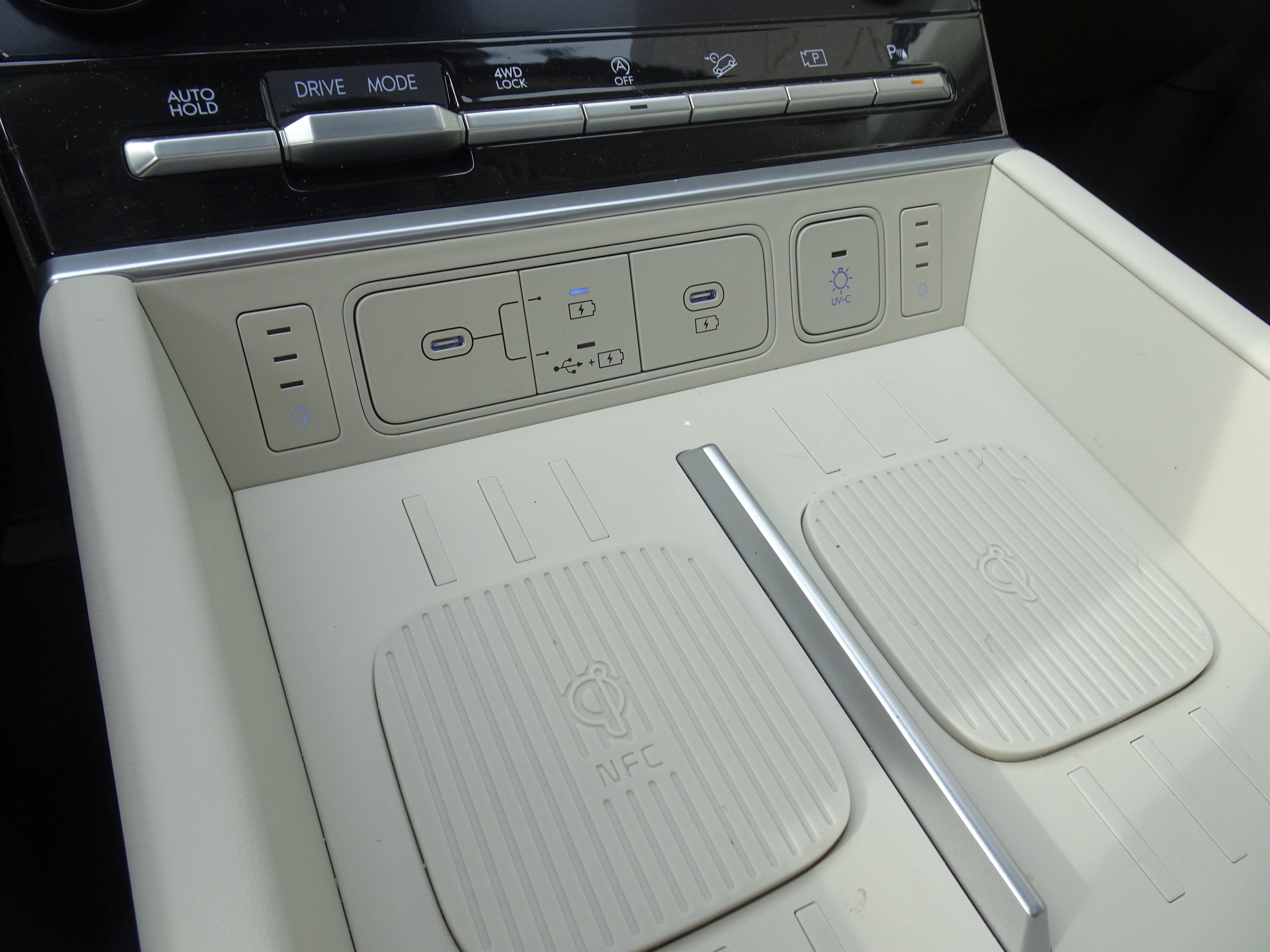 Used 2024 Hyundai Santa Fe Calligraphy AWD/4WD image 24