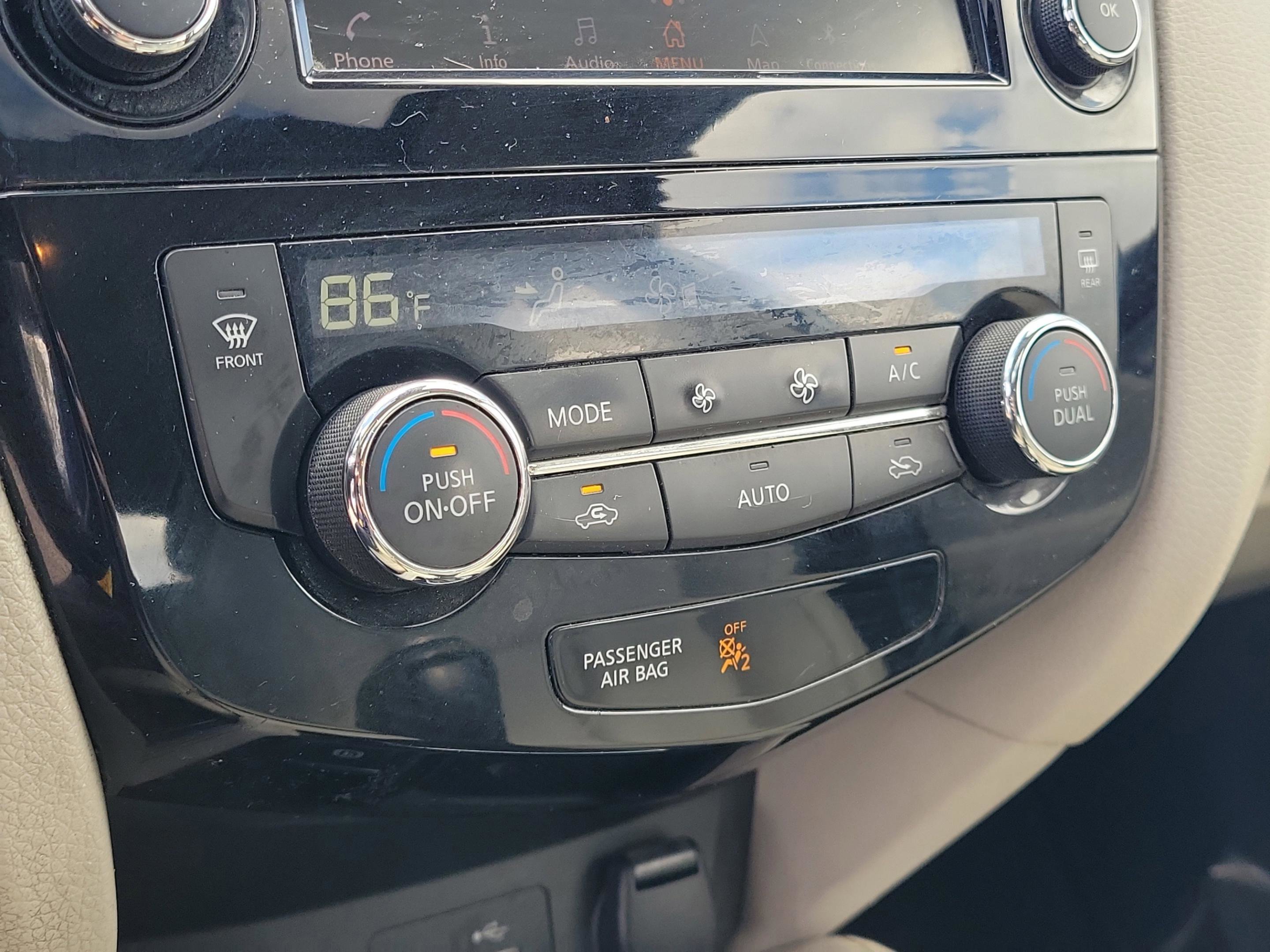 Used 2020 Nissan Rogue Sport SL w/ Premium Package image 30