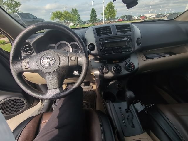 Used 2012 Toyota RAV4 4WD w/ Value Pkg image 22