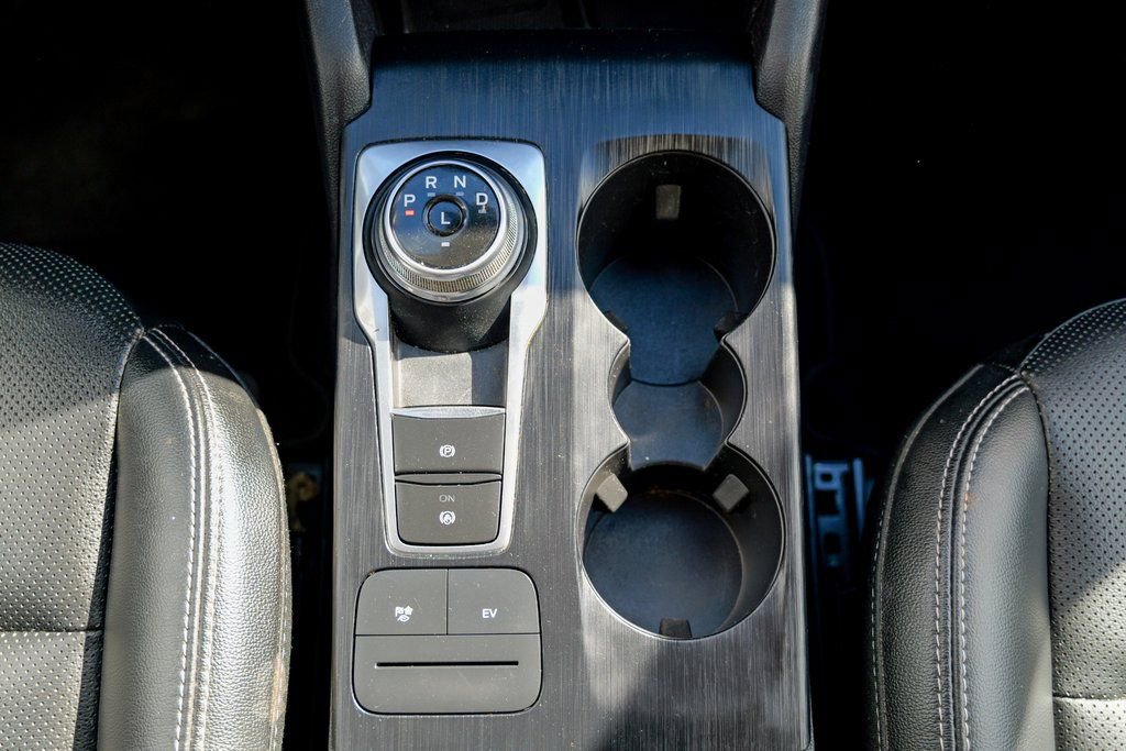 Used 2022 Ford Escape SEL w/ Technology Package image 46