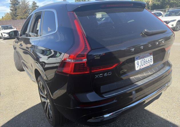 Used 2023 Volvo XC60 B5 Ultimate AWD/4WD image 4