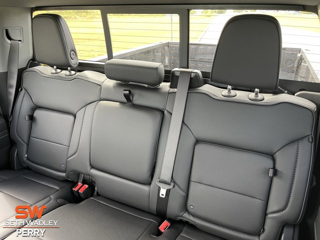 New 2025 GMC Sierra 2500 Denali w/ Denali Reserve Package image 21