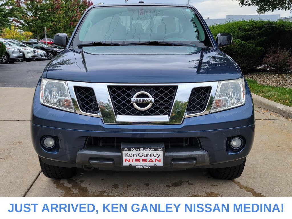 Used 2016 Nissan Frontier SV w/ SV Value Truck Package AWD/4WD image 9