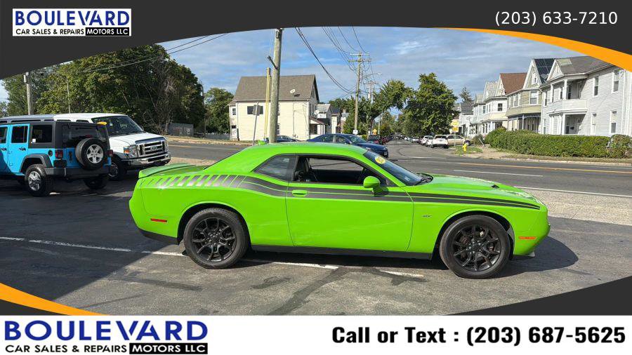 Used 2017 Dodge Challenger GT w/ GT Interior Package image 8