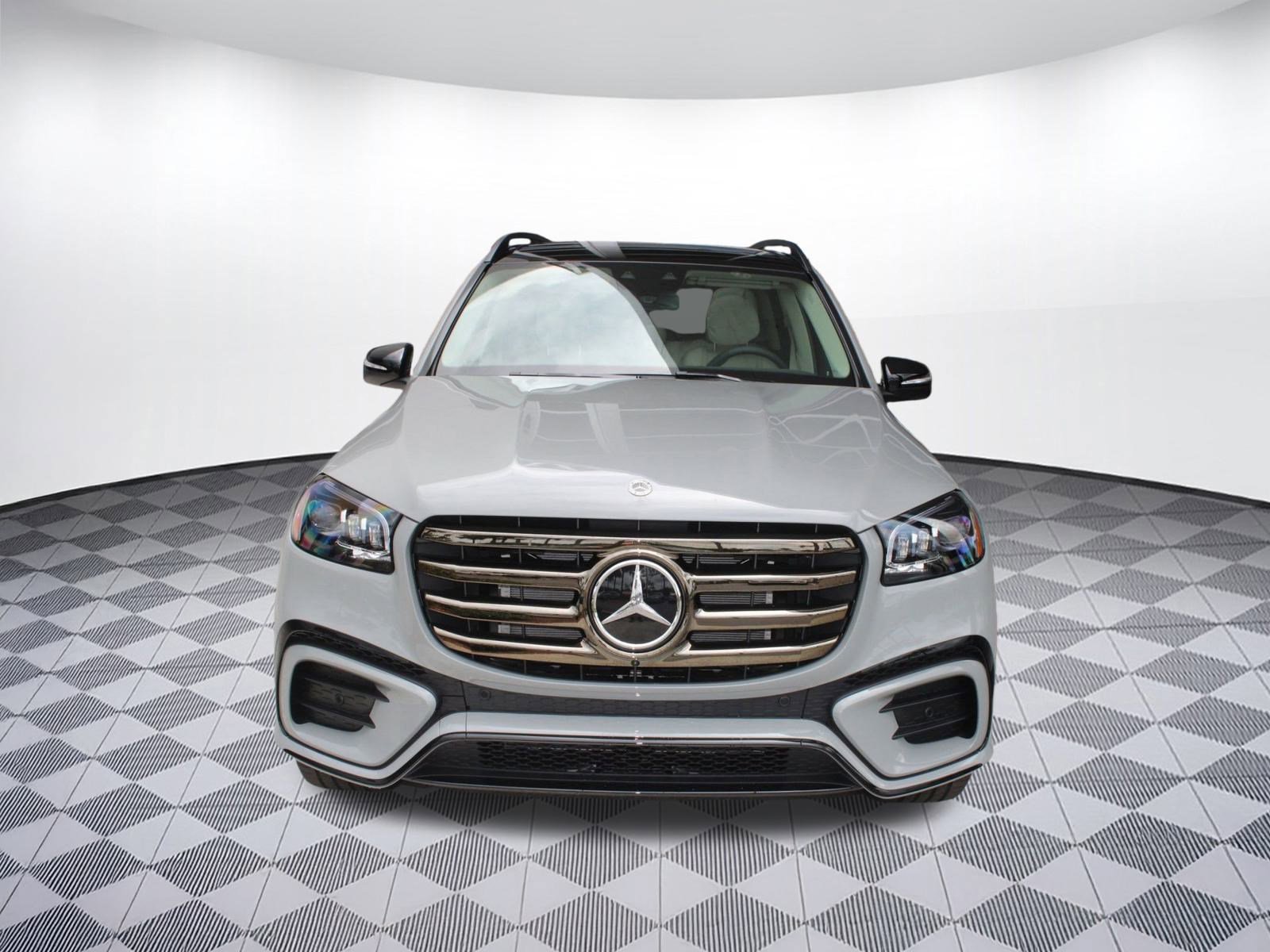 New 2026 Mercedes-Benz GLS 450 4MATIC image 6