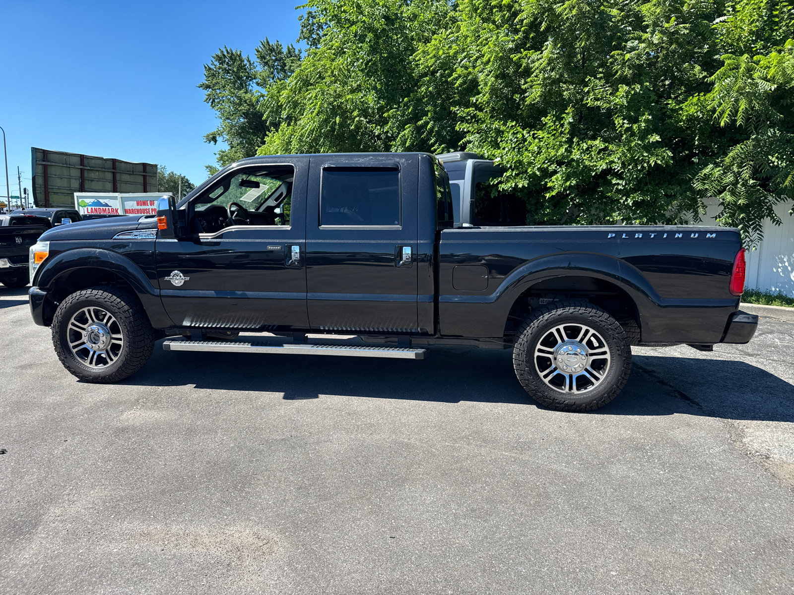 Used 2014 Ford F250 Platinum w/ FX4 Off-Road Package AWD/4WD image 3