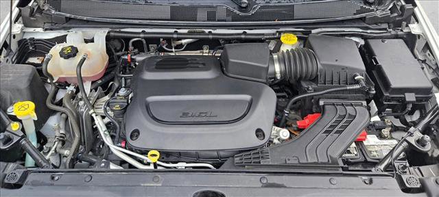 Used 2023 Chrysler Voyager LX image 20