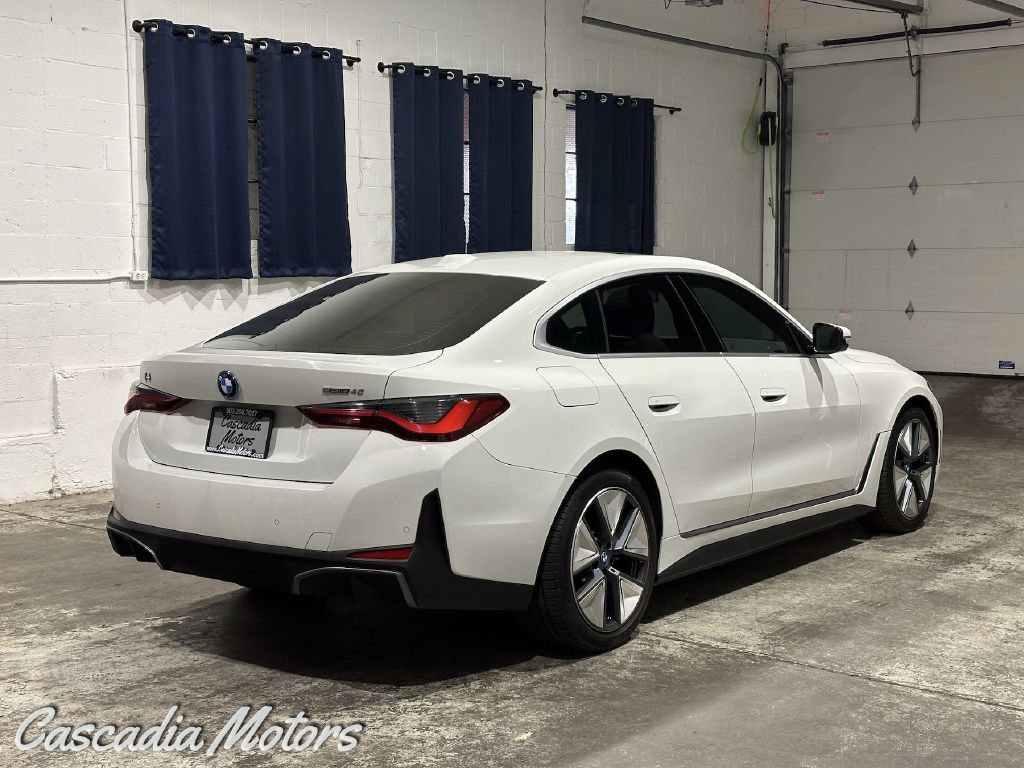 Used 2023 BMW i4 eDrive40 w/ Premium Package image 7