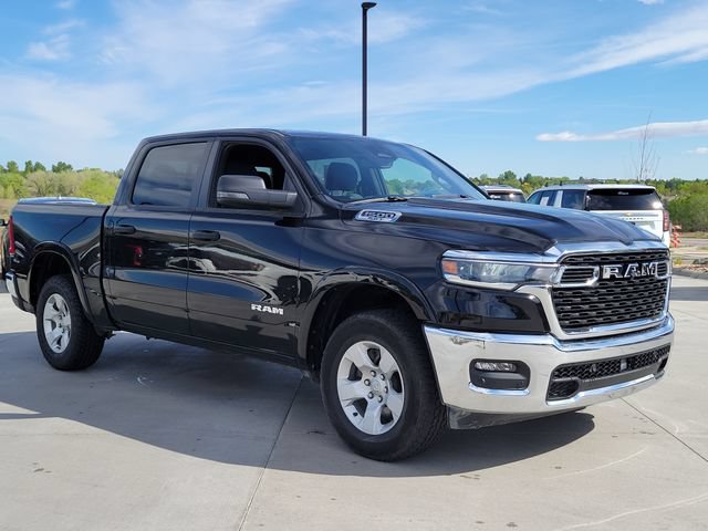 Used 2025 RAM 1500 Big Horn AWD/4WD image 4