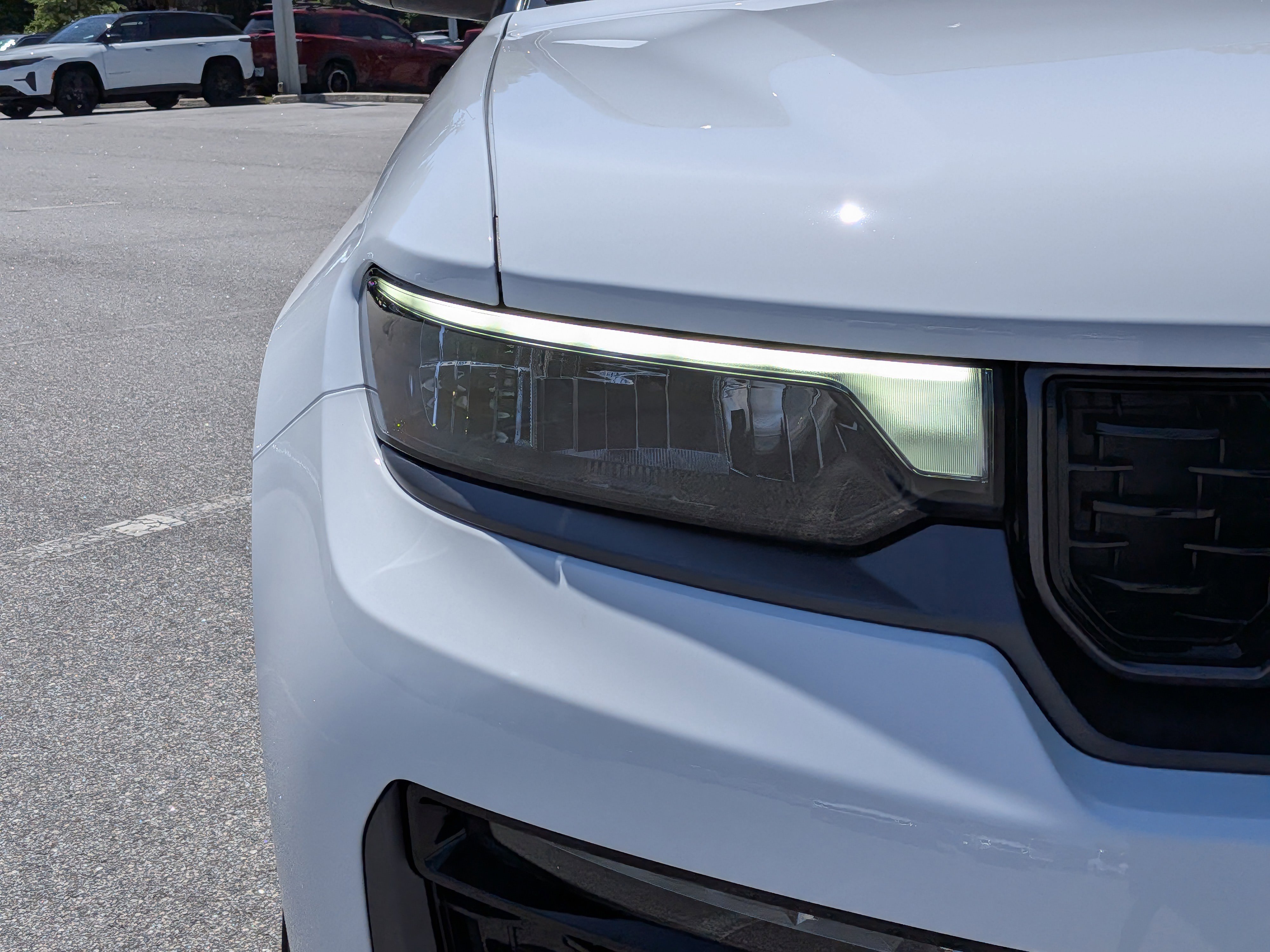New 2026 Jeep Grand Cherokee L Summit AWD/4WD image 9