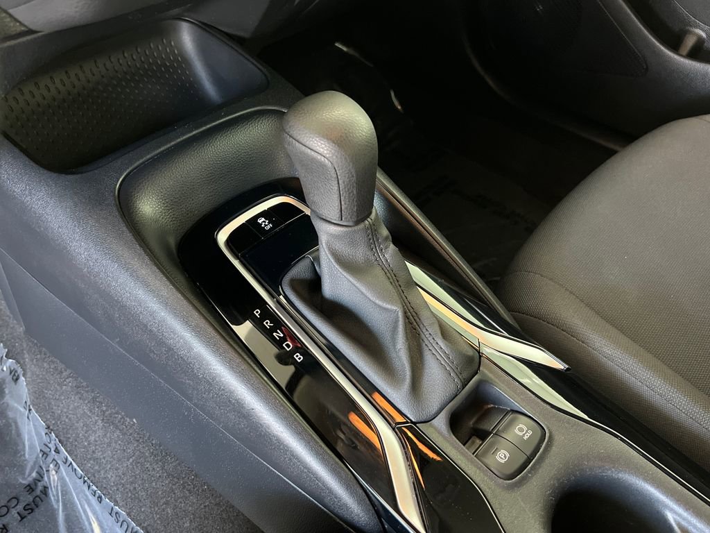 Used 2020 Toyota Corolla LE w/ Carpet Mat Package (TMS) FWD image 25