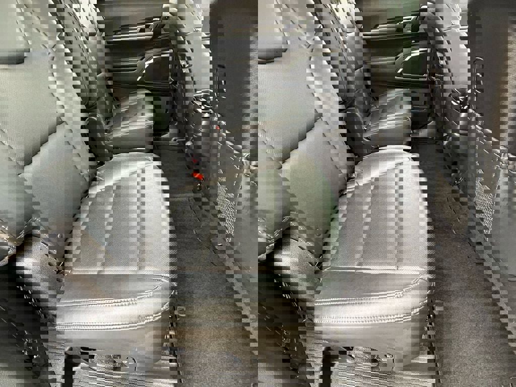 Used 2025 Kia Telluride S image 11