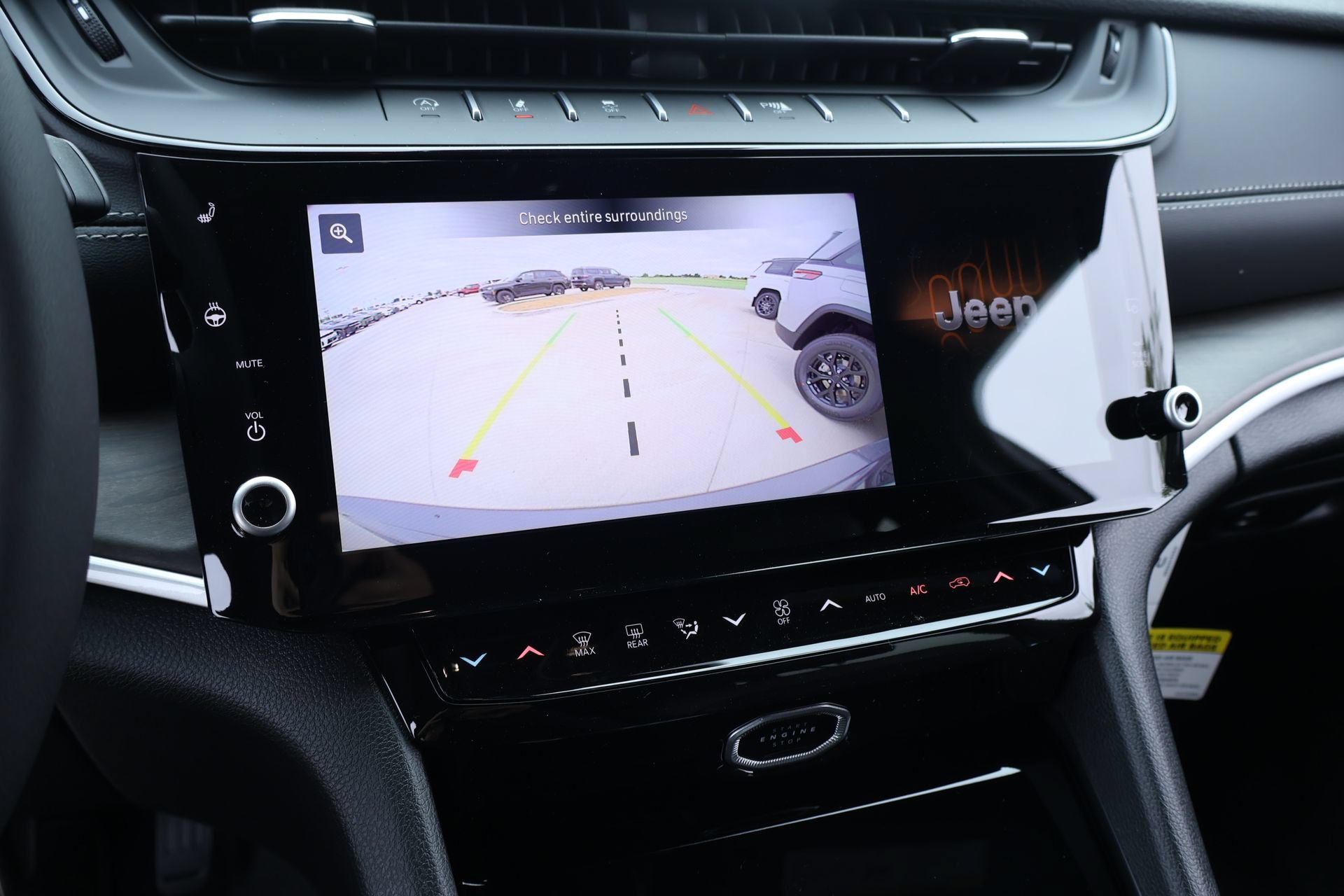 New 2026 Jeep Grand Cherokee Altitude AWD/4WD image 6