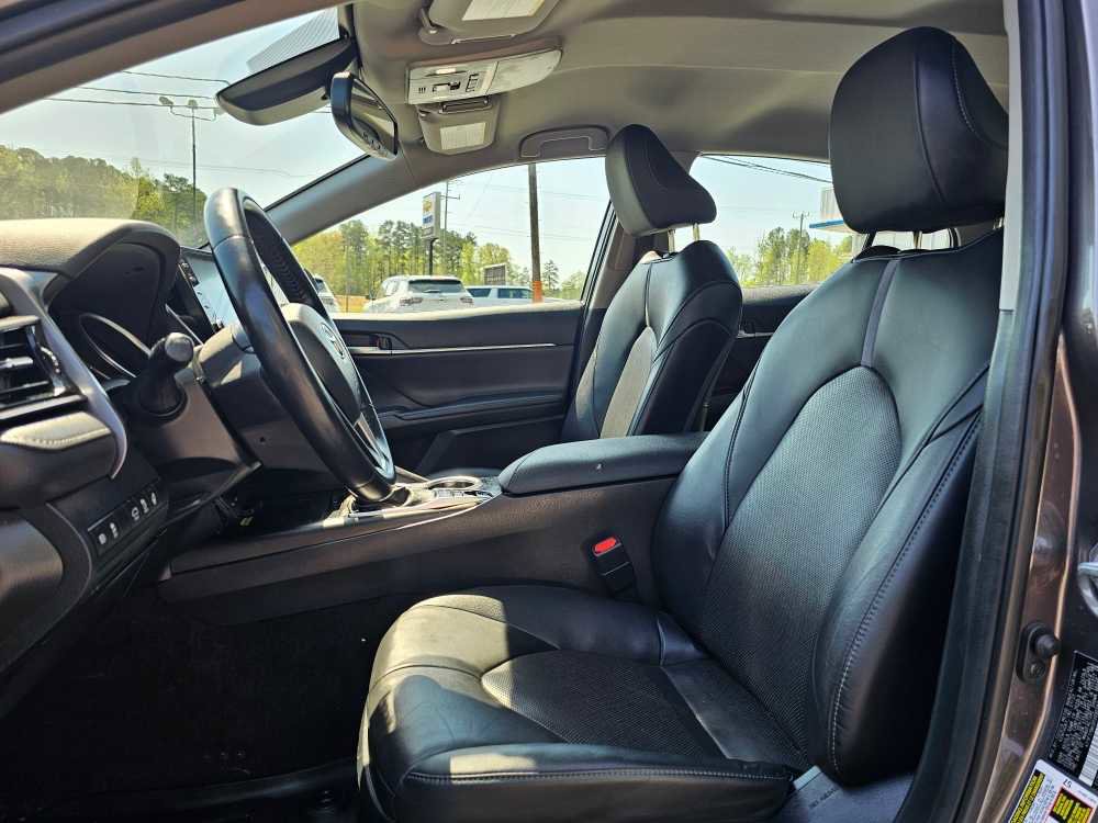 Used 2023 Toyota Camry XLE w/ Cold Weather Package image 13