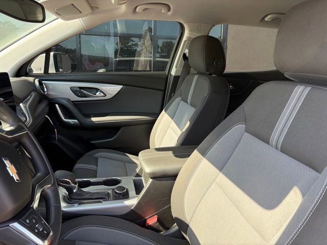 Used 2023 Chevrolet Blazer LT w/ Convenience Package FWD image 5