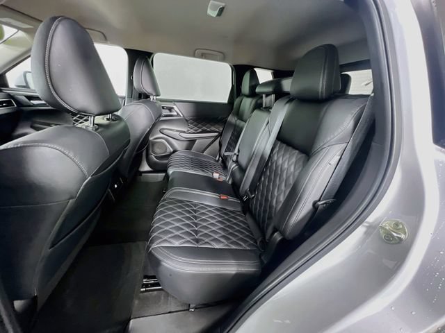 Used 2022 Mitsubishi Outlander SEL AWD/4WD image 22
