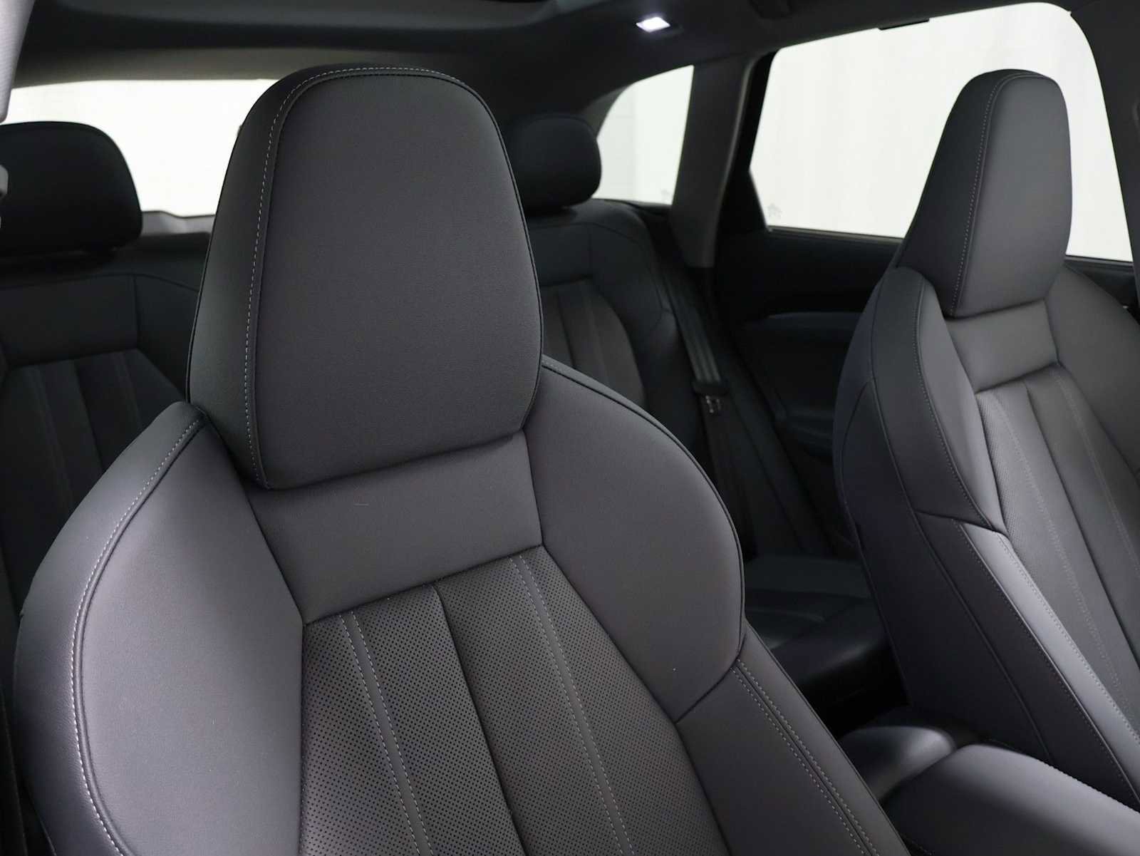 Certified 2025 Audi Q5 Prestige AWD/4WD image 21