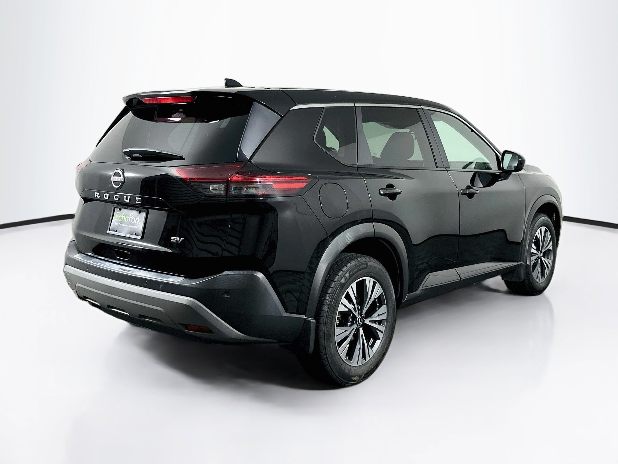Used 2023 Nissan Rogue SV FWD image 9